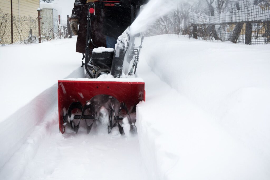 odśnieżarka spalinowa